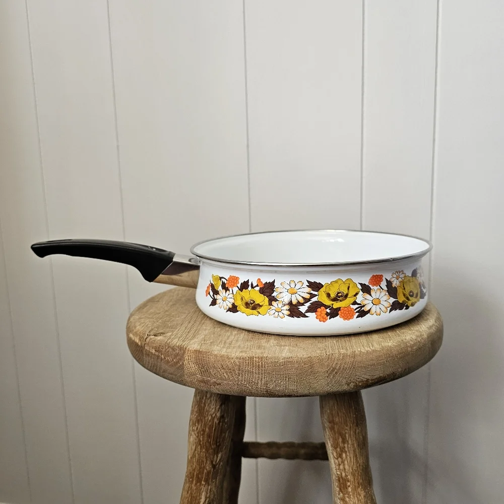 Vintage Retro Floral Enamel Saucepan with Black Handle